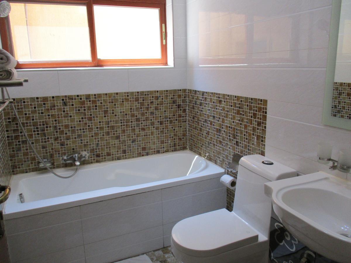 Amaris Hotel Kigali Extérieur photo