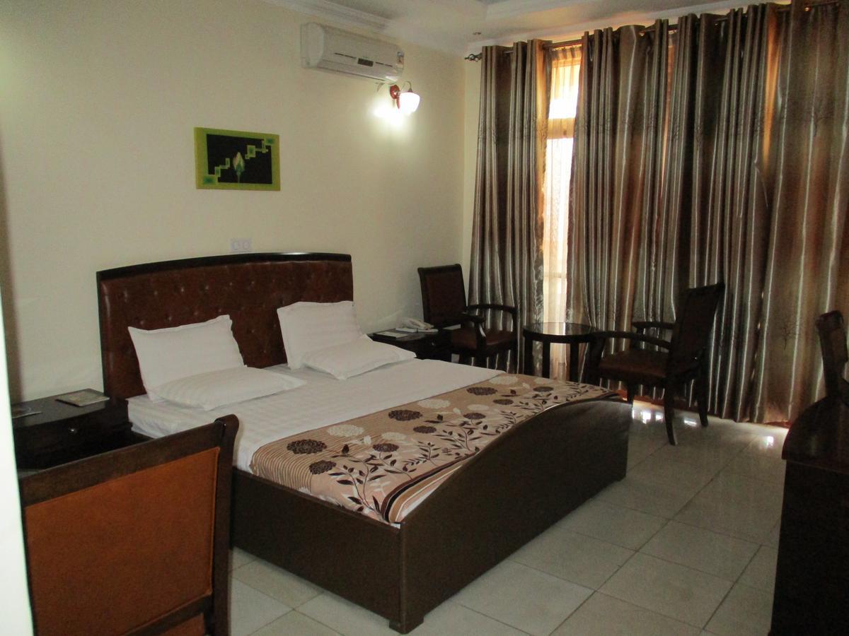 Amaris Hotel Kigali Extérieur photo